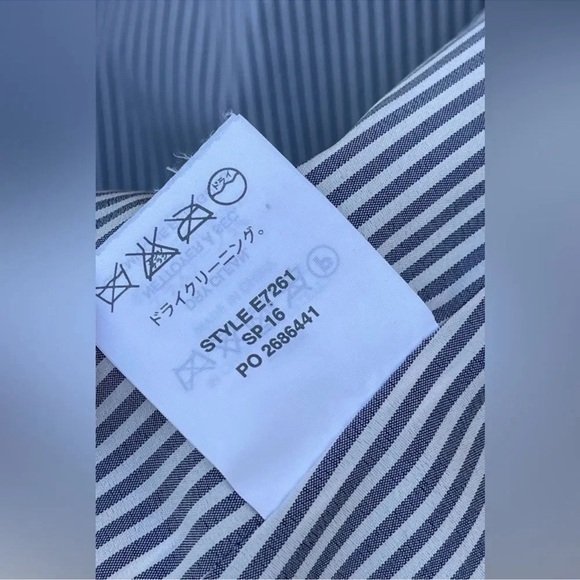 J.Crew Women's Blue Polka-dot Regent Blazer
In Linen size 8 - Picture 14 of 16